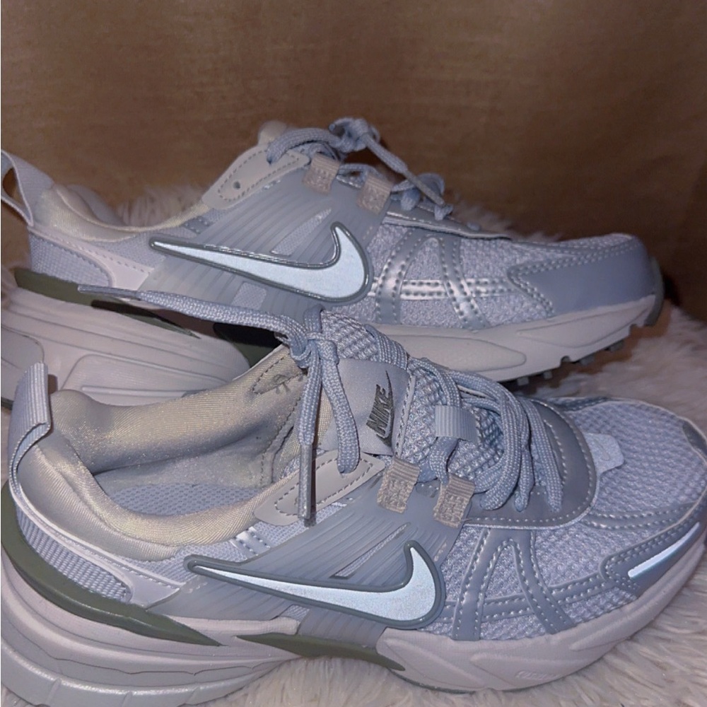 Nike v2k run